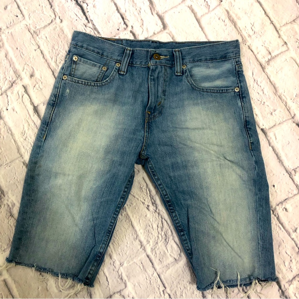 EUC! Levi Strauss Cut-off Bermuda Jean Shorts Size 30